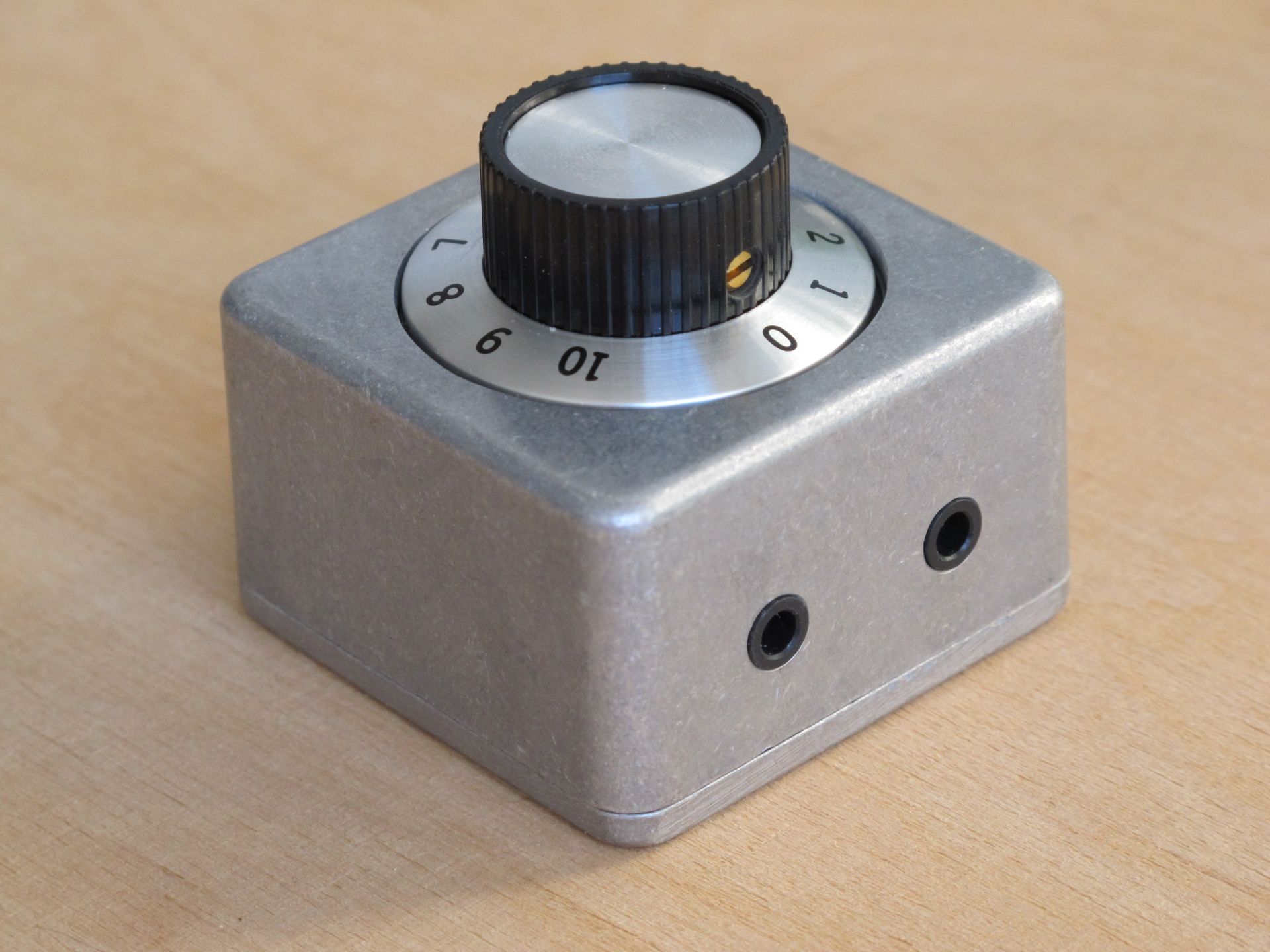 Passive audio volume clearance control